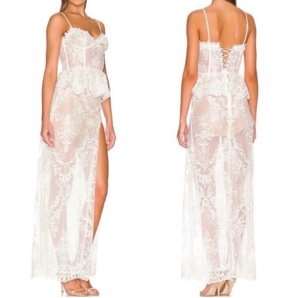 V. Chapman White Lace Wedding Dress - Picture 4 of 8